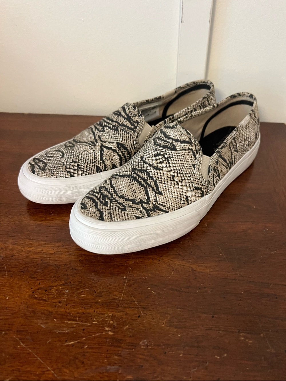 Keds dream foam Slip-On Sneakers with Neutral Snake Print size 8